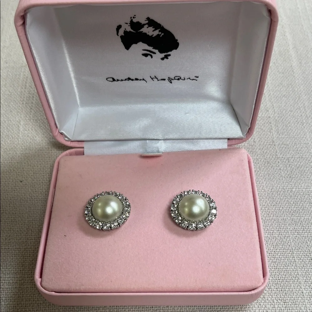 Camrose & Kross Audrey Hepburn Pearl Earrings - Picture 1 of 4